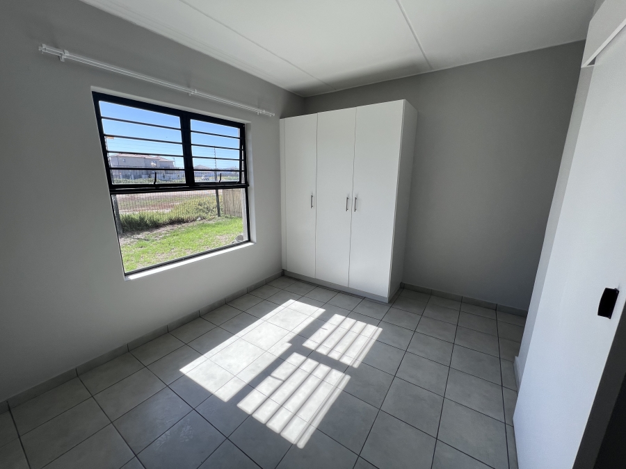 To Let 2 Bedroom Property for Rent in Parklands North Western Cape